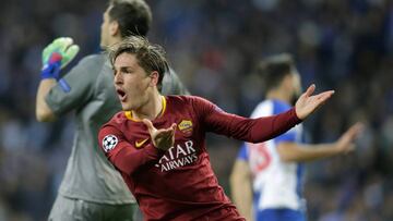 El jugador italiano del Roma, Nicol&ograve; Zaniolo, durante un partido.