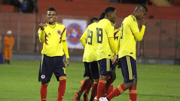 Jugadores de la Selección Colombia Sub 20 en un partido amistoso ante Ecuador