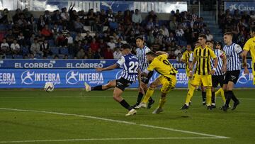 Primer gol del  Alavés ante el Oviedo