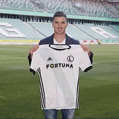 El español Carlos López, traspasado por 1’5M€ al Legia