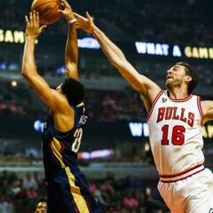 Pau y Mirotic sucumben ante un futuro MVP: Anthony Davis
