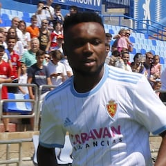 James recibe el alta médica y se entrena con el grupo