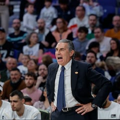 Scariolo: “El Madrid paga religiosamente, todo el mundo debe estar contento”