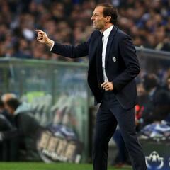 Allegri, sin intenciones de vender a Juan Guillermo Cuadrado