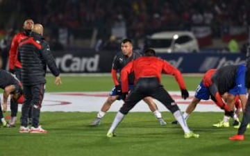 Los jugadores de la Roja en la preparación antes del duelo frente a Paraguay.