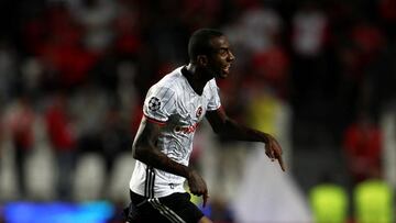 Talisca se venga del Benfica