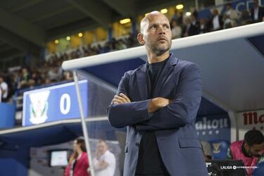 Aprobados y suspensos del Racing en Butarque: sin Iñigo Vicente no hay fútbol