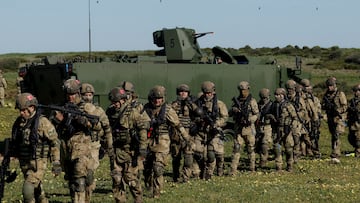 Turkish soldiers stand during Exercise Dynamic Mariner 25 military drill training, which involves naval forces from several NATO members, at Retin beach, in the Atlantic Ocean, in Barbate, Spain, March 28, 2025. REUTERS/Jon Nazca