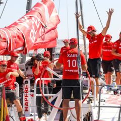 El 'Mapfre' lidera la flota tras la salida de la prólogo de Lisboa