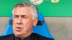 El Bayern prohíbe a Ancelotti fumar en sus instalaciones