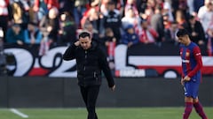 Barcelona's Spanish coach Xavi walks on the pitch during the Spanish league football match between Rayo Vallecano de Madrid and FC Barcelona on November 25, 2023. (Photo by OSCAR DEL POZO / AFP)