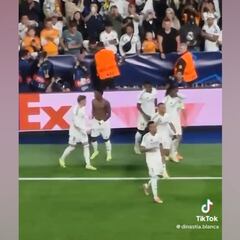 Vinicius Jr. ignites Bernabéu frenzy with electrifying comeback celebration!