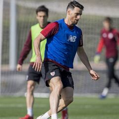 Aduriz se prueba y Balenziaga se suma al grupo