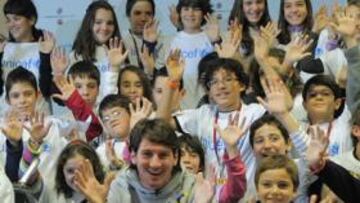 Messi con los niños