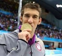 Michael Phelps regresa a la competición dos años después
