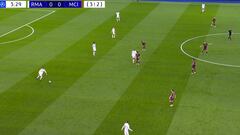 Una conexión para una década: golazo de película entre Asencio y Mbappé