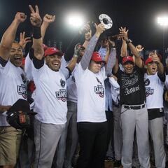 Toros sorprende a Sultanes y avanzan a la Serie del Rey