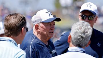 OXNARD, CALIFORNIA - AUGUST 8: Owner Jerry Jones of the Dallas Cowboys attends a joint practice with the Los Angeles Rams at training camp on August 8, 2024 in Oxnard, California. Kevork Djansezian/Getty Images/AFP (Photo by KEVORK DJANSEZIAN / GETTY IMAGES NORTH AMERICA / Getty Images via AFP)