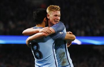 Gundogan celebrates scoring Manchester City's third goal with Kevin De Bruyne.