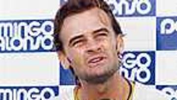 Muy duro. Edu Alonso se mostró ayer descontento con el club.