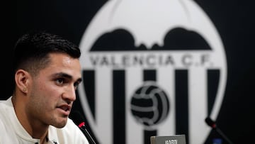 Maxi Gómez: "¿Barça y Atleti? Mi primera opción fue el Valencia"