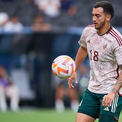 Bloqueo bancario, la razón por la cual Luis Chávez no llegaría al Dinamo Moscú