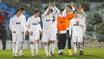 <b>UN LÍDER SÓLIDO. </b>El Castilla celebra su victoria ante el Lugo, la que le aupó al liderato.