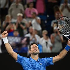 Djokovic triunfa en su regreso al Open de Australia