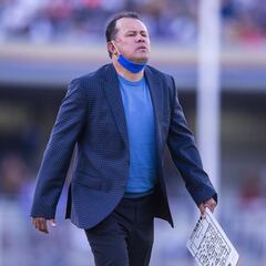 Juan Reynoso anuncia el regreso de Corona a la portería de Cruz Azul
