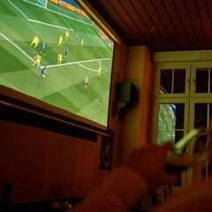 El plan de la Premier contra el coronavirus lastrará a los pubs