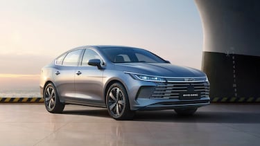 BYD King a prueba: Reseña del auto híbrido con 50 km eléctricos
