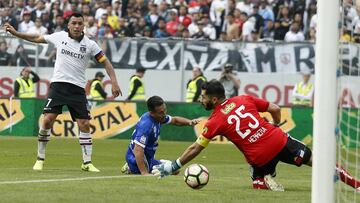 ¿Cuántos goles le ha convertido Esteban Paredes a Johnny Herrera?