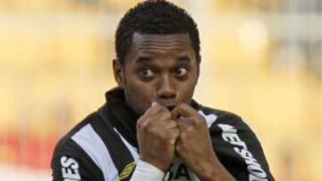 <b>Robinho</b>, celebrando un gol con el Santos.
