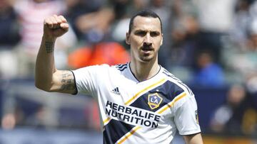 Hace unos días el delantero sueco renovó contrato con Los Angeles Galaxy y se habla ya de su sueldo, el más grande hasta ahora en la Major League Soccer