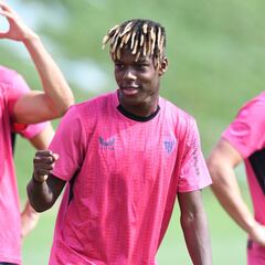 Nico Williams vuelve al trabajo y estará ante el Madrid