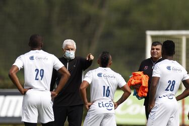 El equipo de Julio Comesaña se sigue preparando para la seguidilla de partidos difíciles que le viene con presencia en el torneo local e intrenacional.