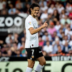 Aprobados y suspensos del Valencia. Cavani vuelve a marcar pero su equipo pierde