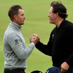 Stenson and Mickelson set up final day duel for British Open