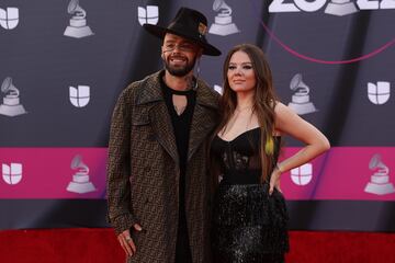 Jesse & Joy.