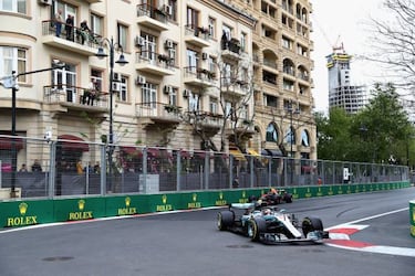 Hamilton accuses Vettel of safety car rule breach