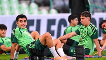 Gilberto Mora en un entrenamiento con Selección Mexicana.