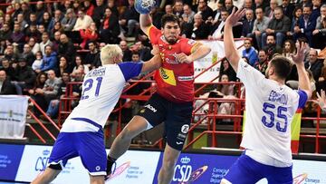 Conoce la hora, cómo seguir en directo por televisión y dónde ver en vivo online el España vs Letonia del Europeo de Balonmano 2020, primer partido del torneo para los Hispanos.