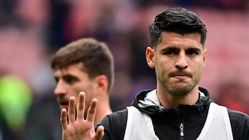 AC Milan's Spanish forward #7 Alvaro Morata reacts during the warm up prior to the Italian Serie A football match between AC Milan and Parma at the San Siro Stadium in Milan, on January 26, 2025 (Photo by Piero CRUCIATTI / AFP)