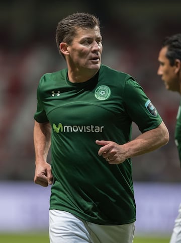 Al igual que muchas figuras de los 90, Ramírez pasó por distintos equipos de la hoy Liga MX, en la mayoría dejó huella, pero su única experiencia en otro fútbol fue en la MLS con Chivas USA.