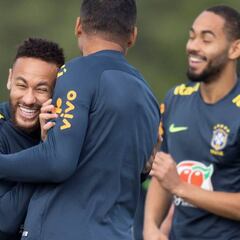 Perú va por la hazaña ante Brasil