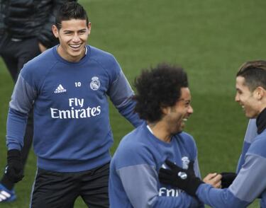 Zidane: "I'm proud of my team - they respect referees"