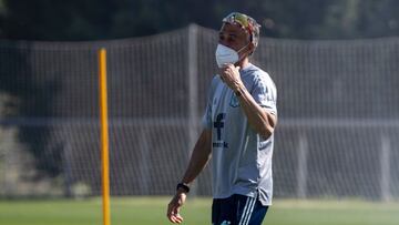 Luis Enrique Mart&iacute;nez durante un entrenamiento en Las Rozas.
 