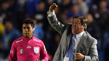 El t&eacute;cnico de Las &Aacute;guilas expres&oacute; que las dos tarjetas rojas frente a Cruz Azul fueron por la velocidad con la que pita el &aacute;rbitro, criterio que no fue parejo para el contrario.