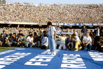 La historia del '10' de Maradona en Napoli que James heredaría