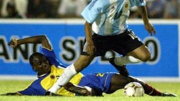 <b>SIN JUGAR</b>. El joven delantero argentino podría quedarse sin disputar el partido ante el Milán.